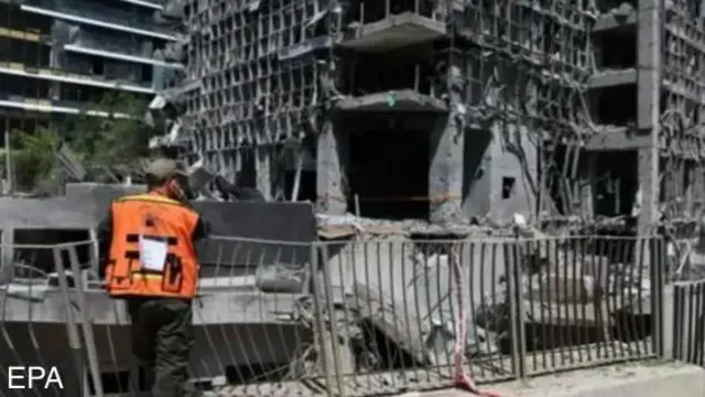 Ibùdó kan tí àdó olóró bá 