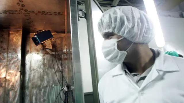 ایران سطح دسترسی و نظارت آژانس بر تاسیاست اتمی خود را کاهش داده است