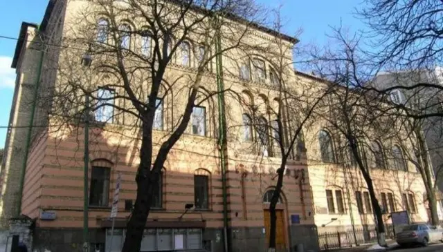 університет Карпенка-Карого 360