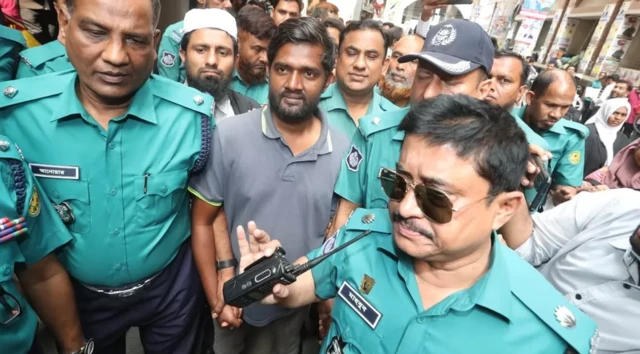 ဘင်္ဂလားဒေ့ရှ်၊ သတင်းသမား၊