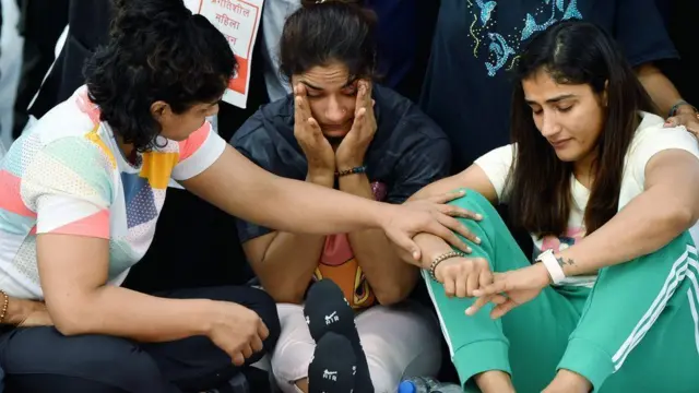 మహిళా రెజ్లర్ల నిరసన