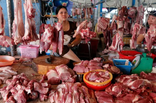 Cửa hàng thịt heo