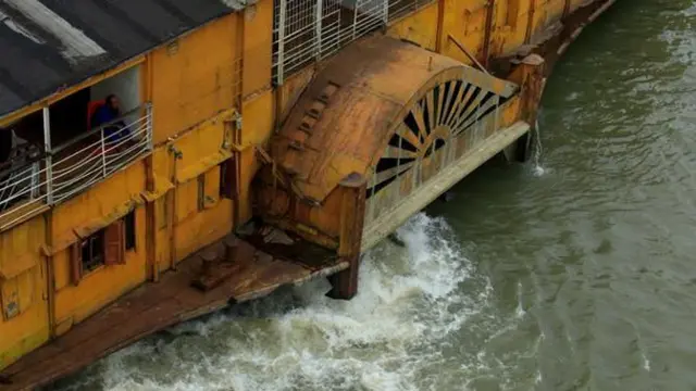 প্যাডেল স্টিমার