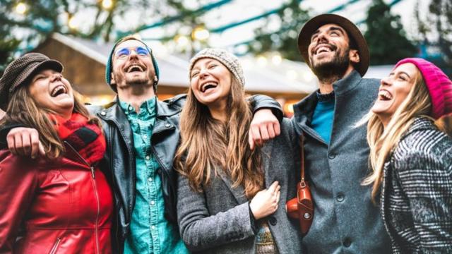 Grupoaposta online bestamigos rindo