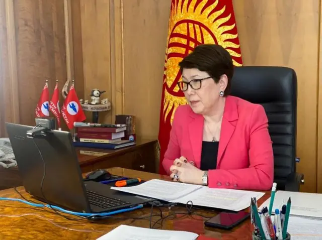 Гуля Кожомкулова, депутат 