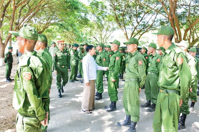ပြည်သူ့ စစ်မှုထမ်း အပတ်စဉ် (၁၈) သင်တန်းဖွင့်ပွဲအခမ်းအနား