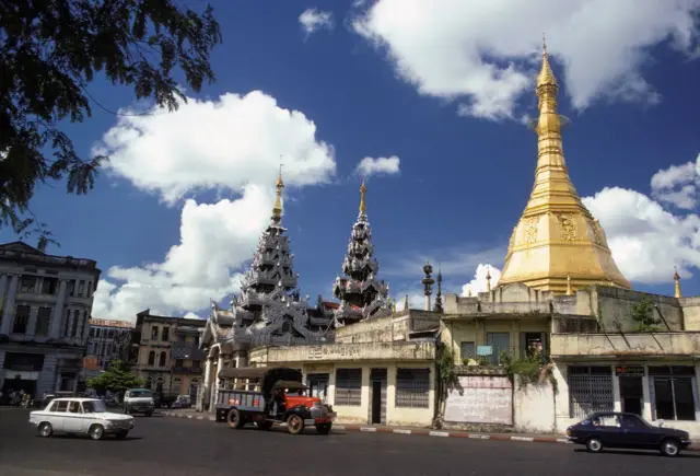 ၂၆ နှစ် တံခါးပိတ်ခဲ့တဲ့ မြန်မာပြည်မြို့တော် ရန်ကုန်