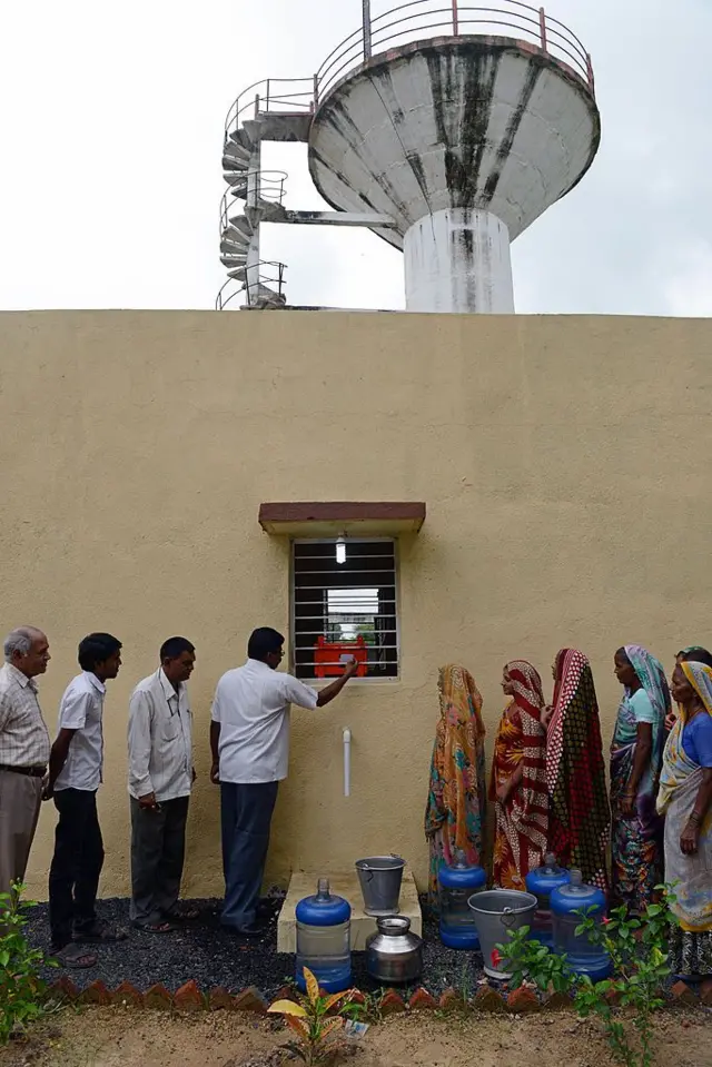 પ્રતીકાત્મક તસવીર