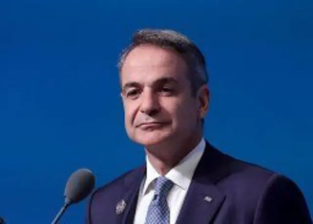 Yunanistan Başbakanı Kiryakos Miçotakis, Ankara'daki NATO Zirvesi sırasında yaptığı açıklamada, "Trump ve Erdoğan'ın açıklamaları ile ilgili yorum yapmayacağım. Ülkem hala açık bir savaş tehdidiyle karşı karşıyayken, Türkiye'nin karasularını genişletme planları karşısında ya da böylesine bir durumda bütün NATO müttefiklerinin hassasiyetleri dikkate alınmalı" dedi.