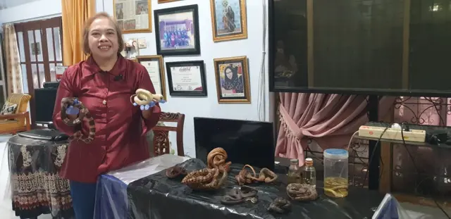 Dokter Tri Maharani saat ditemui di rumahnya