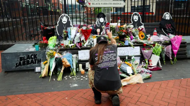 Odavanje počasti Oziju Ozbornu u Birmingemu