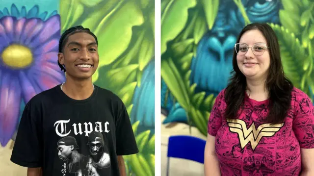 Gabriel Takashi, 16, e Rafaela Teodoro, 17, alunos do segundo ano do Ensino Médio na Escola Estadual Professor Antônio Emílio Souza Penna,jogos de apostas em bingo on lineSão Paulo