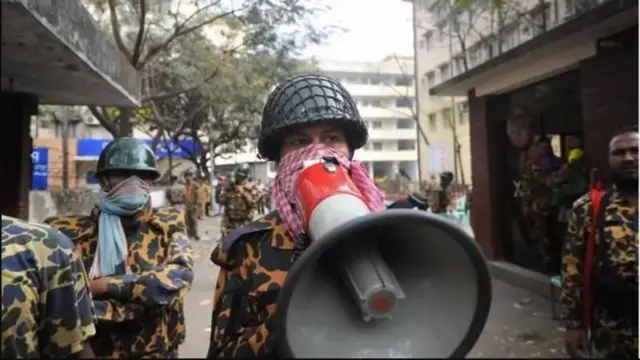 বিদ্রোহের সময় বিডিআর সদস্যরা