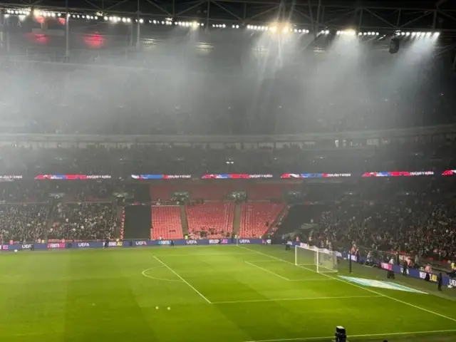 srpski navijači na Vembliju, srbija - engleska, engleska - srbija, kvalifikacije za svetsko prvenstvo