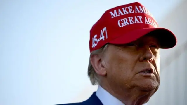 डोनाल्ड ट्रम्प