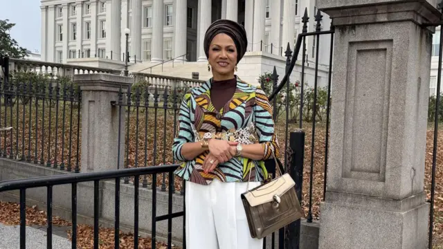 Foto Dọkịta Anthea Esege Nwandu bụ otu onye ezinaụlọ Chimamanda Adichie