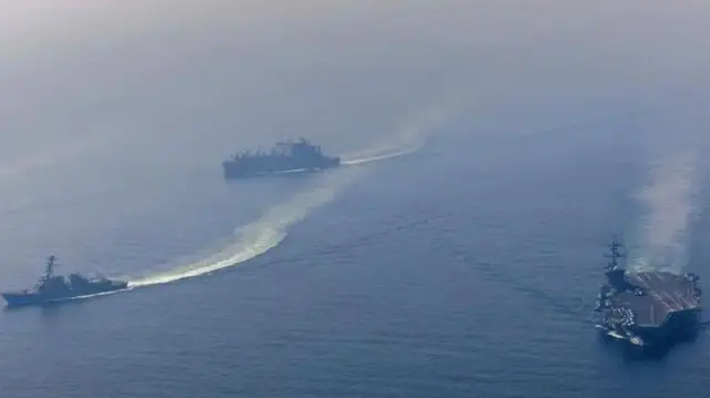 अमेरिका ने बढ़ाई अरब सागर में तैनाती