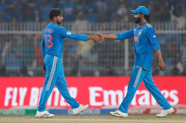 जडेजा और कुलदीप 