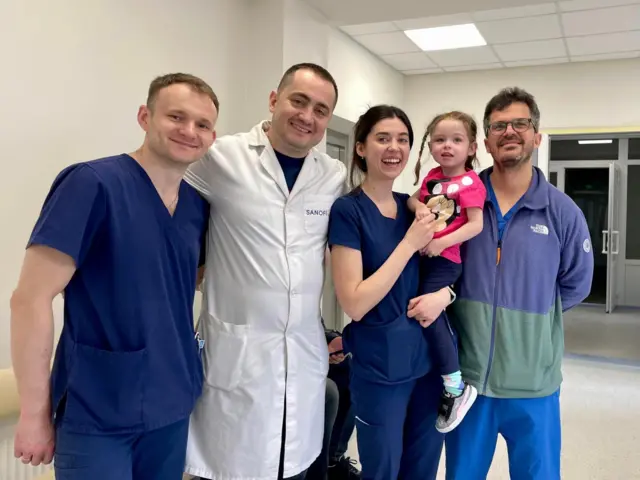 Нейрохірурги