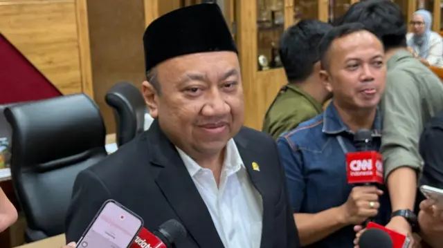 Wakil Ketua DPR Lalu Hadrian Irfani saat ditemui di Gedung DPR, Senayan, Jakarta, Selasa (30/6/2026).