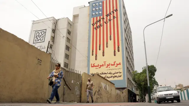 ایران می گوید در انتظار اعلام نظر عمان برای تدوام مذاکرات با آمریکاست