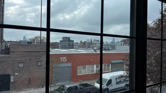 影展取消后，朱日坤每天都到放映场地坐着、放电影给自己看，作为一种静默抗议。