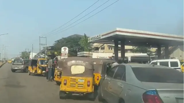 Ndị kwụ n'ahịrị maka mmanụ ụgbọala