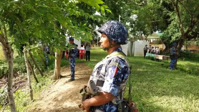 စစ်ကောင်စီ ဘက်က ဆွေမျိုးမိသားစုတွေကို ပြောပြနိုင်လို့ရှိရင် စစ်ဆေးမှုတွေပြုလုပ်ပြီး မူလ ရပ်ရွာတွေမှာ နေရာချပေးမယ်လို့ပြောခဲ့