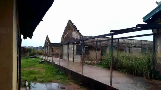 Gbamgbam mechiri elu klassị a na-anọ amụ ihe emebichaala