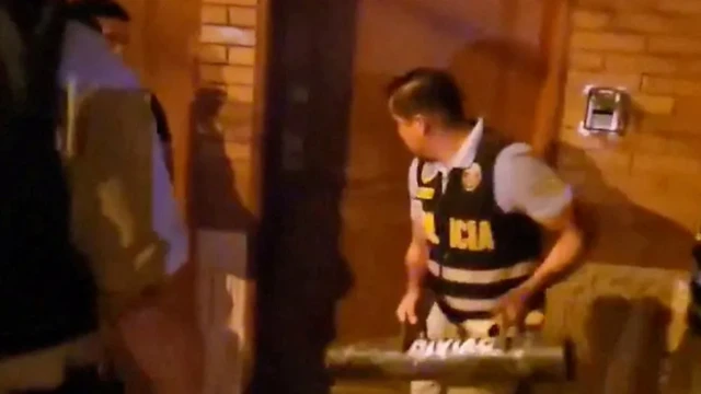 پلیس خانه رئیس‌جمهور را محاصره کرد