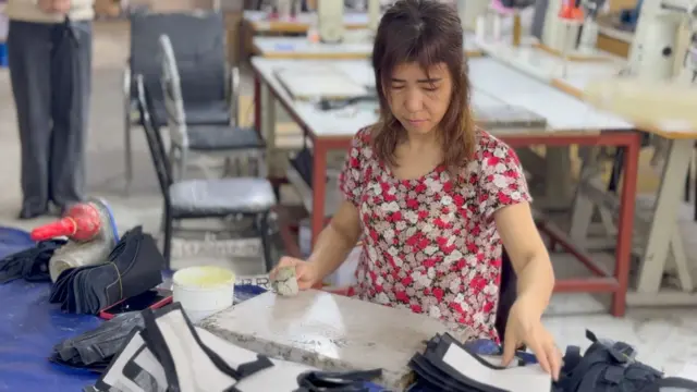 Марҳабо оёқ кийим корхонасида