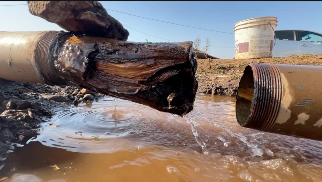 ડાંગનાં ગામોમાં લોકો કહે છે કે પાણીની પાઇપલાઇનો તો છે પણ પાણી નથી 