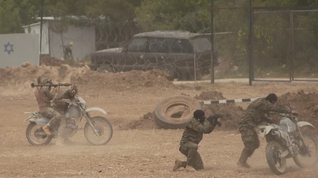 نیروهای واحد رضوان در حال تمرین