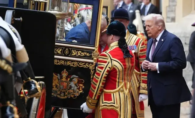 பிரிட்டன் அரண்மனையில் டிரம்ப்
