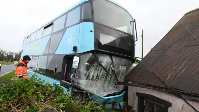 One airport transfer bus crash enta one house for Templepatrick, Northern Ireland