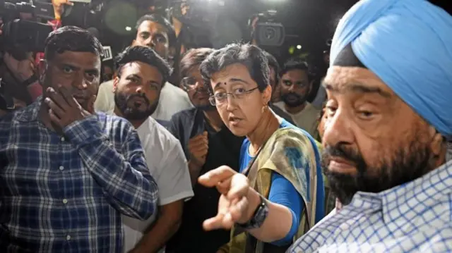 આમ આદમી પાર્ટીનાં નેતા અને દિલ્હી સરકારનાં મંત્રી આતિશી