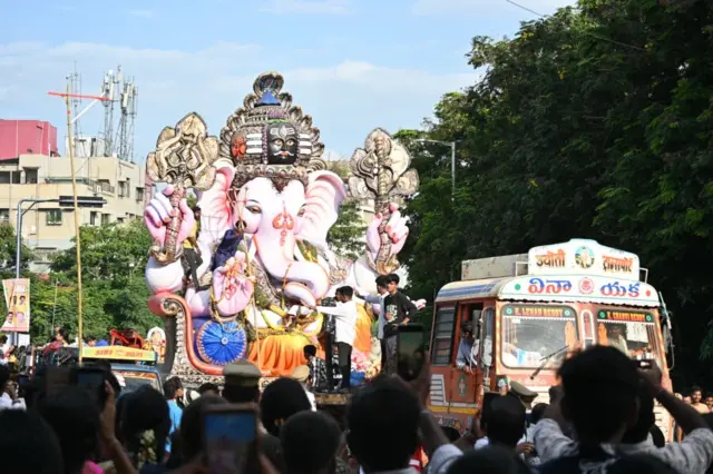 వినాయక నిమజ్జనం, ఖైరతాబాద్, మహా గణపతి