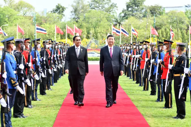 นายกฯ กับสี