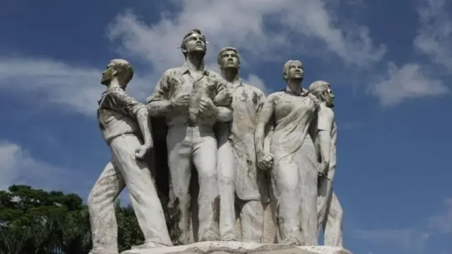 ঢাকা বিশ্ববিদ্যালয়ের রাজু ভাস্কর্য