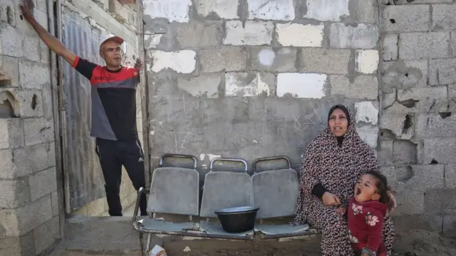 မိသားစုအများစုဟာ ဂါဇာက ဒုက္ခသည် စခန်း ၈ ခုမှာ နေထိုင်သူတွေဖြစ်ပါတယ်