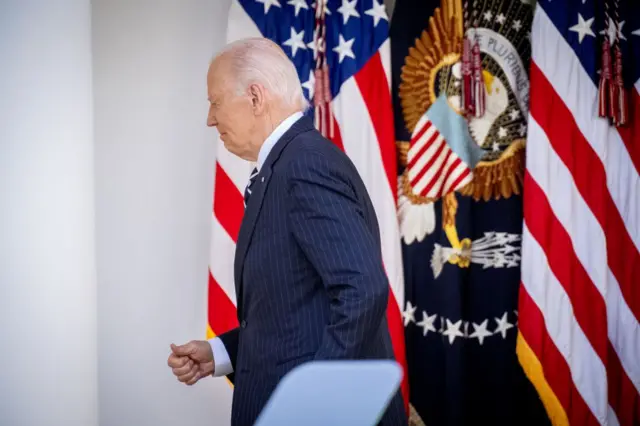 Tổng thống Joe Biden bước vào giai đoạn chuyển giao, mà trong chính trị Mỹ thường gọi là "tổng thống vịt què"