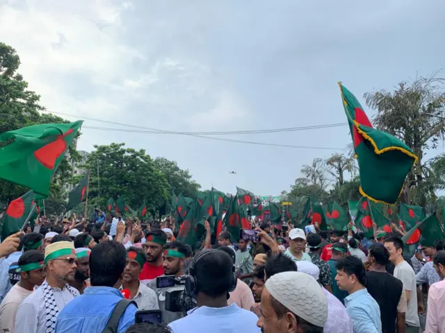 ঢাকার ও দেশের বিভিন্ন জায়গা থেকে অনেকে অনুষ্ঠানে যোগ দেন