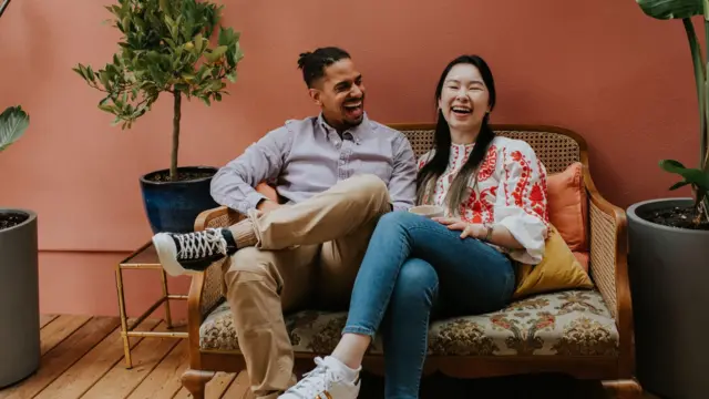 డేటింగ్