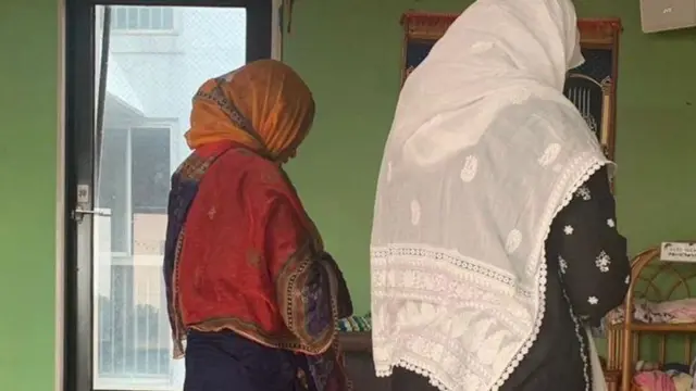 Bulshada muslimiinta ee ku nool Japan .