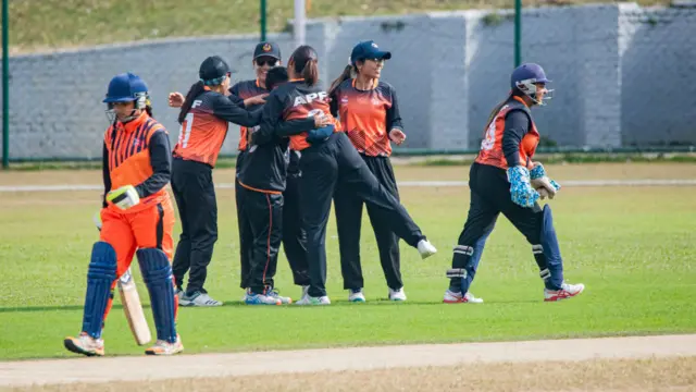 महिला क्रिकेट