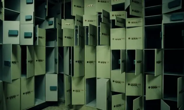 ઍન્ટવર્પ ડાયમંડ હેઇસ્ટ ઓફ સેન્ચ્યુરી, નેટફ્લિક્સ ડૉક્યુમેન્ટ્રી, ઍન્ટવર્પમાં હીરાની લૂંટ, લૂંટ શીખવતી ટ્યૂરીન સ્કૂલ, બીબીસી ગુજરાતી ઇન્ટરનેશનલ ન્યૂઝ આંતરરાષ્ટ્રીય સમાચાર