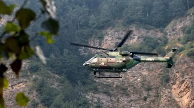 भारतीय सेना का हेलीकॉप्टर