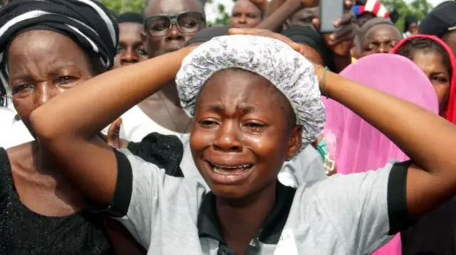 Ndị ezinaụlọ na-eru uju