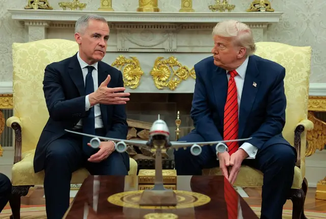 Mark Carney habla junto a Donald Trump en el Despacho Oval 