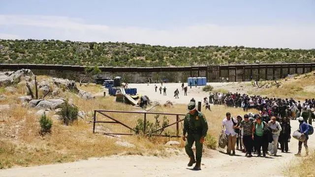 ਅਮਰੀਕੀ ਸਰਹੱਦ ਕੰਧ